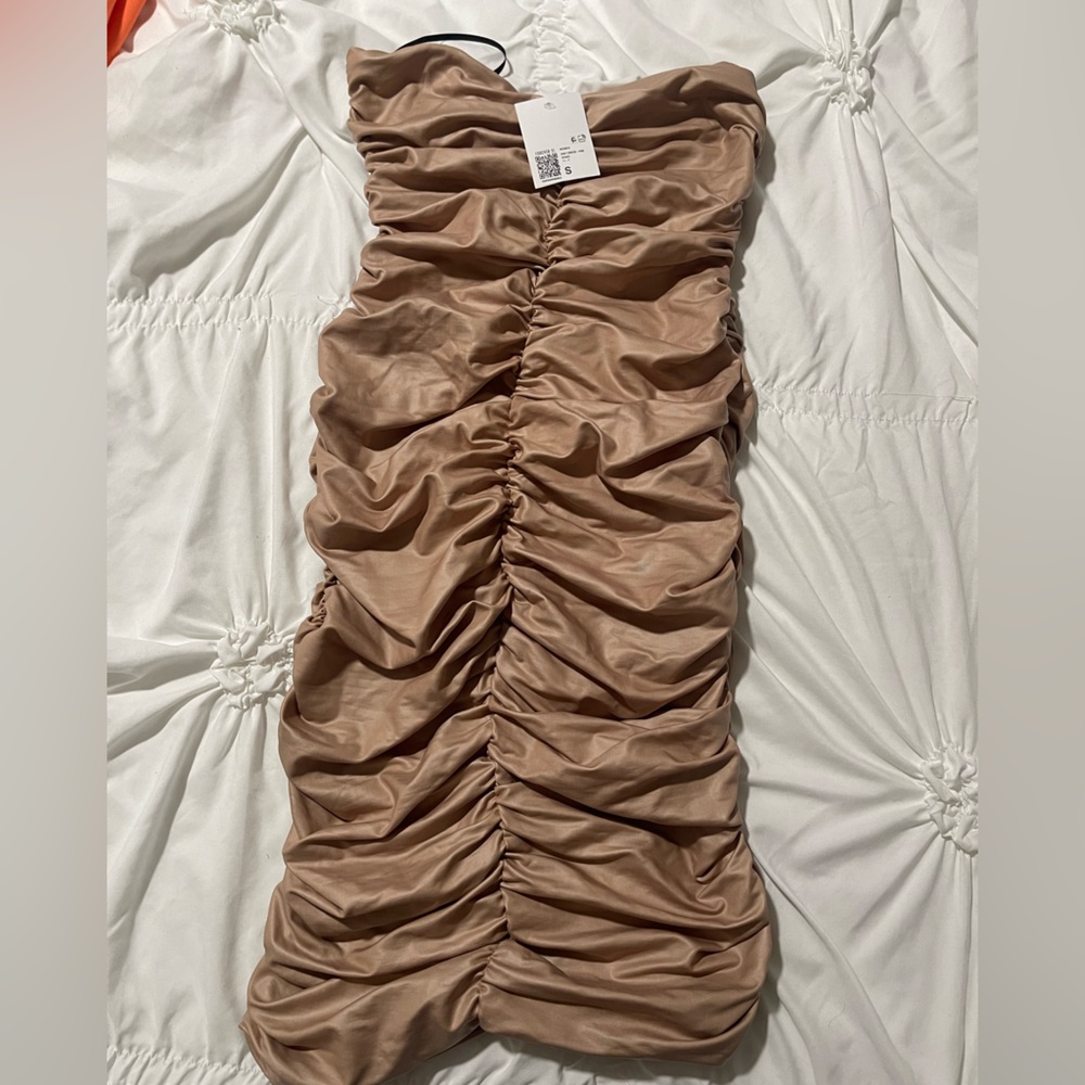 Forever 21 Strapless Ruched Dress in Tan